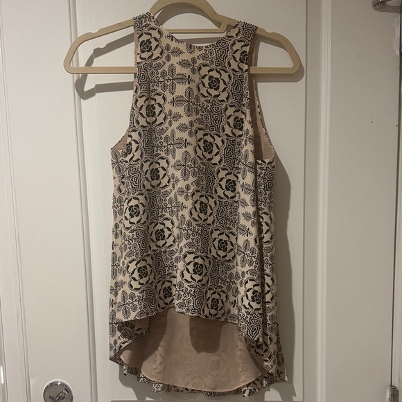 XS Elizabeth and James Black and Cream Patterned Tank Top - Picture 1 of 9